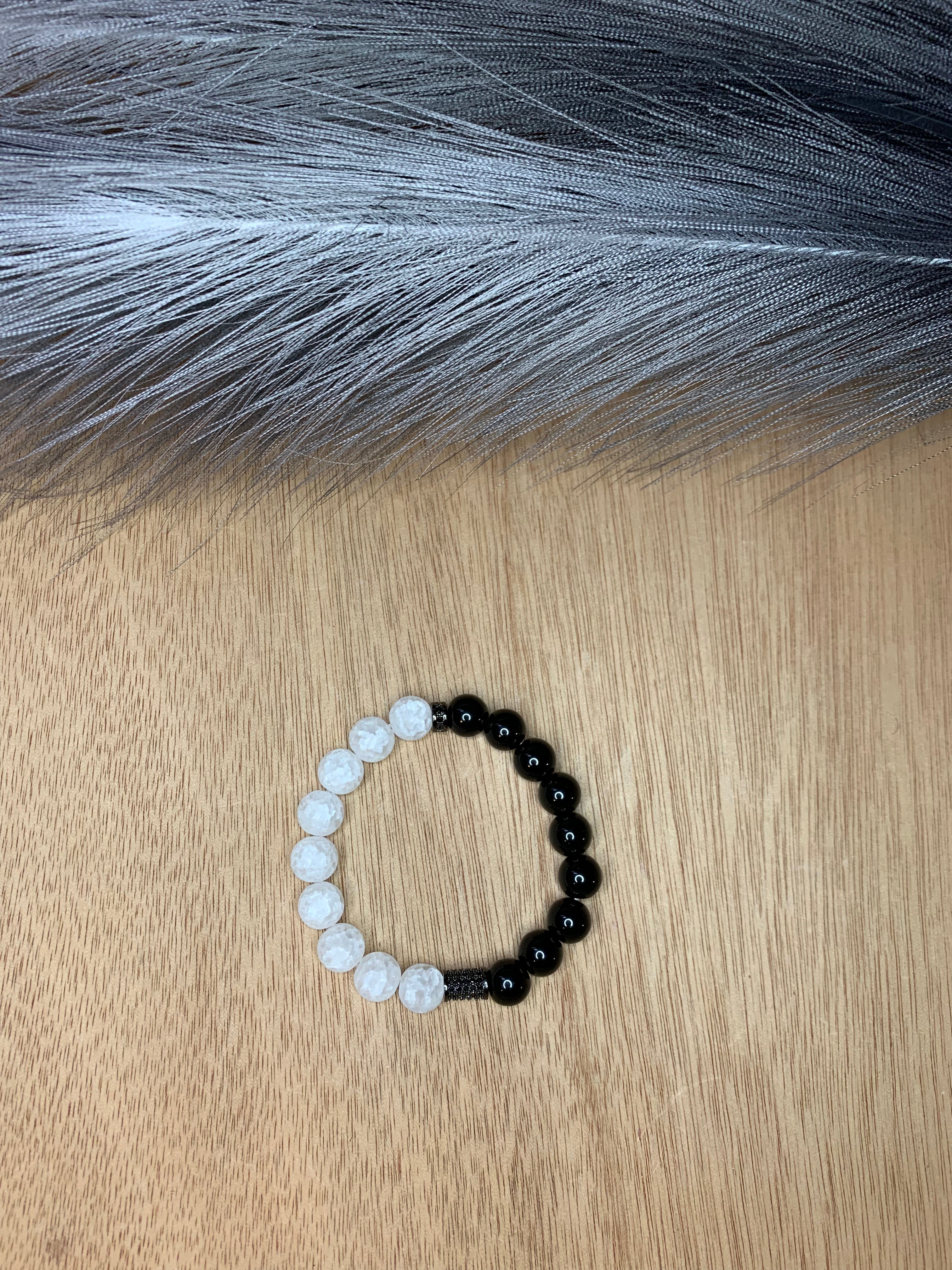 Yin Yang Onyx and Crackle Quartz 10mm